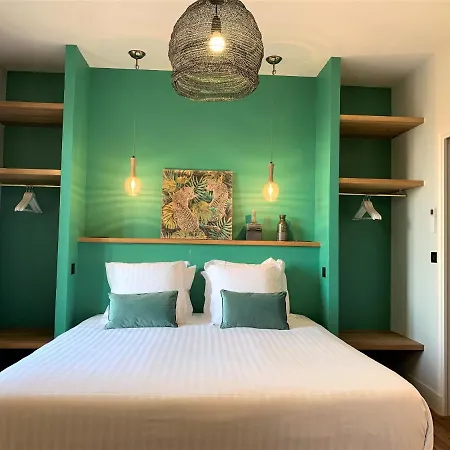 Maison Manege Centre 3*