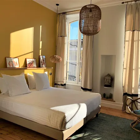 Maison Manege Centre 3*