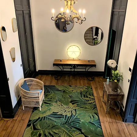 Maison Manege Centre 3*