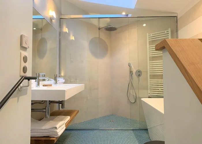 Maison Manege Centre 3*